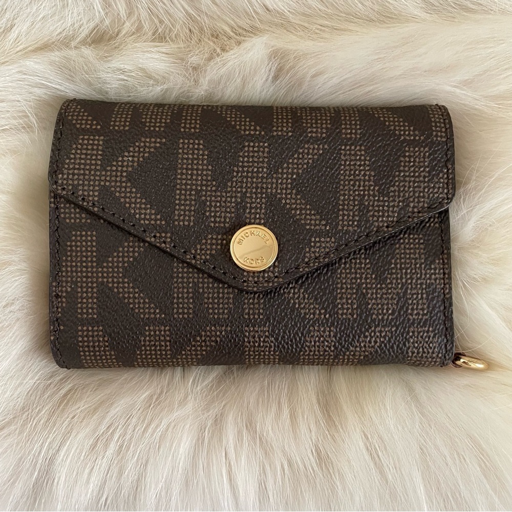 Michael Kors Retro Phone Wallet